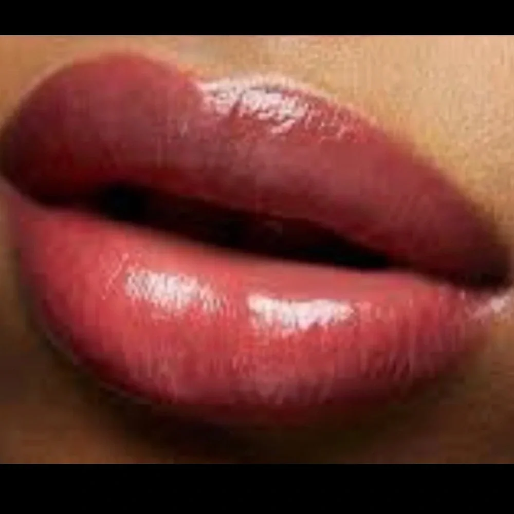 💄MAC SHOT OF COLOUR LIP OIL Let’s Go Streakin’!